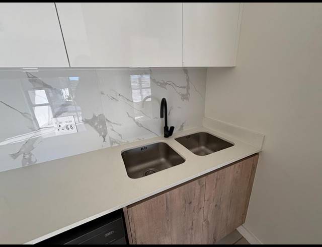 1 BEDROOM PROPERTY TO RENT IN RICHWOOD